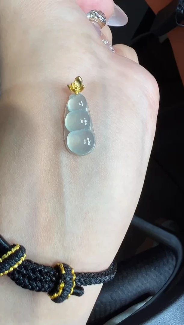 翡翠18K金镶嵌吊坠(不含链)豆子多样性发货一件