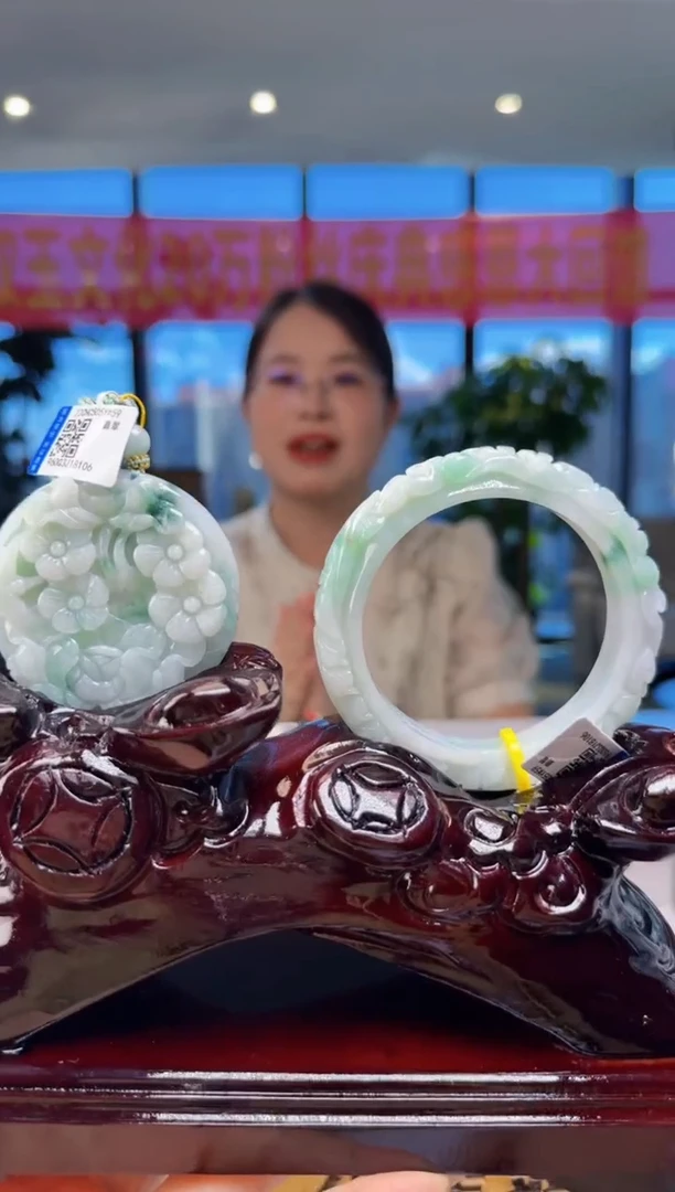 翡翠未镶嵌颈饰底座YJ@@960Q3J18106
