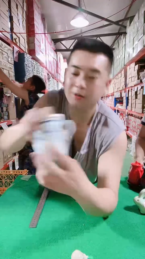 瓷片碗碟好物一件不留@@1