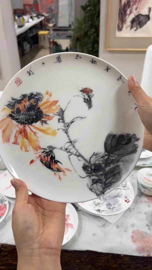 国画秦老师手绘作品25cm