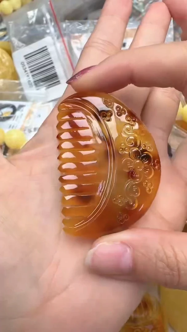 裸石琥珀未镶嵌如图