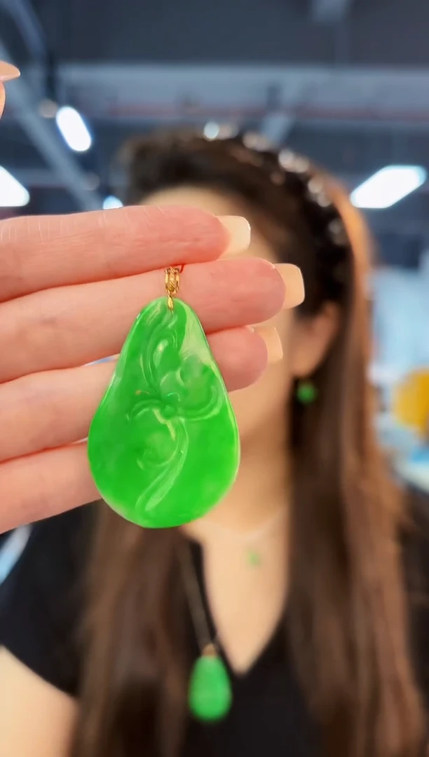 翡翠18K金镶嵌颈饰 缅料A货/支持复检/一件