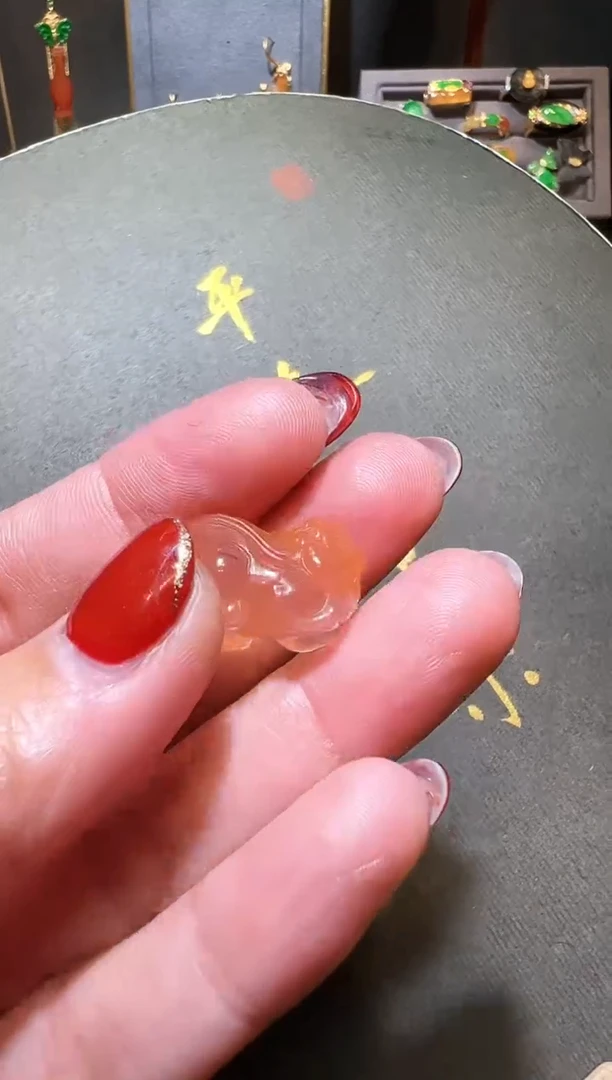 【闪购商品】南红玛瑙颈饰未镶嵌南红望天吼吊坠