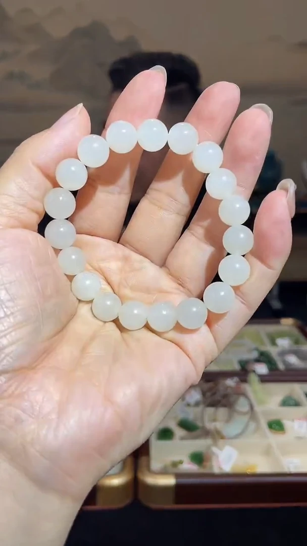 未镶嵌手串和田玉白玉卡10