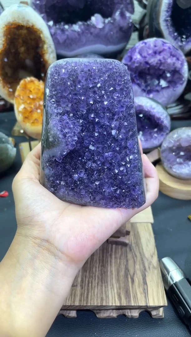 未镶嵌大型摆件（非配饰）紫晶372号摆件