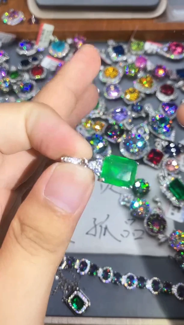 石英质玉合金戒指1