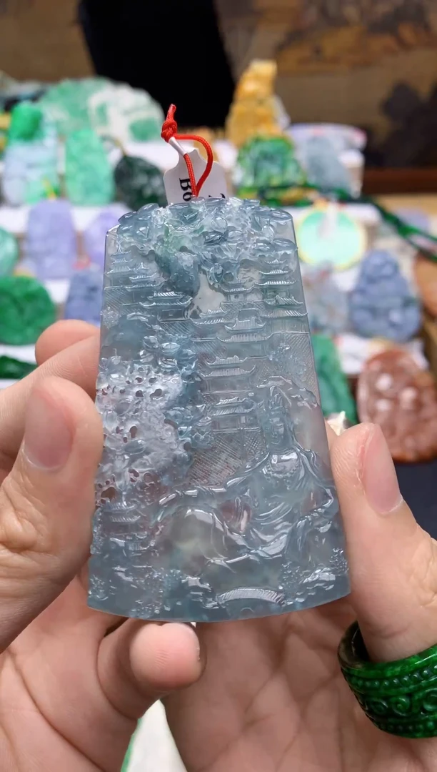 颈饰未镶嵌翡翠心**间天然A货翡翠