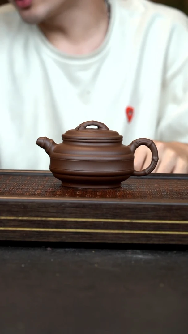 茶壶紫砂     双线竹鼓        革紫泥       全手工   300cc