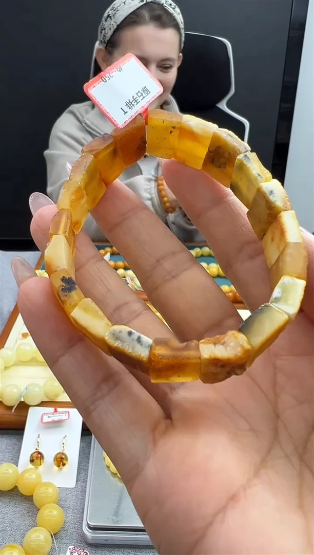 【闪购商品】琥珀手链未镶嵌991秒拍号