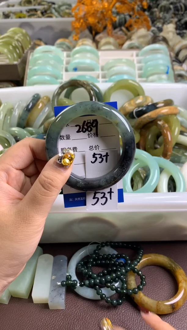 【闪购商品】蛇纹石玉手镯未镶嵌2689