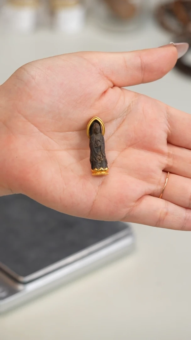 沉香沉香碎屑文莱沉水观音2.3克