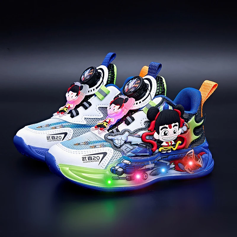 童梦晶男童鞋鞋子夏季新款儿童哪吒运动鞋亮灯学生网面透气老爹鞋
