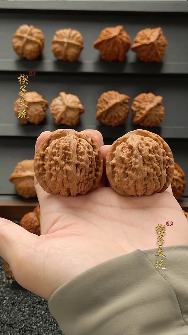 把件文玩核桃核老闷43 43 41.5（小对歪）