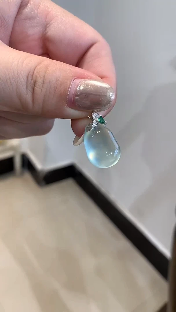 未镶嵌蛇纹石玉吊坠(不含链)福瓜