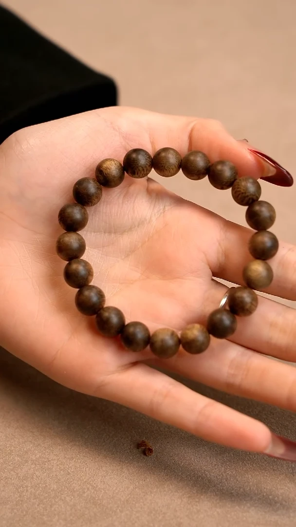 沉香手串乌身圆叶圆珠多圈1.0mm奇楠手串多样性发一