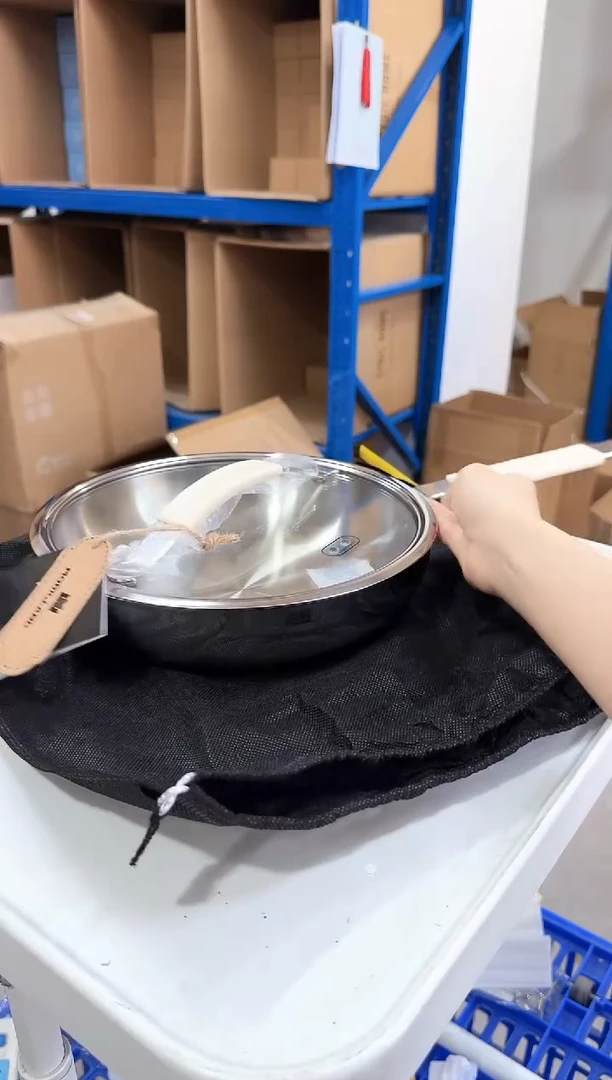 瓷片24cm镜面不锈钢煎锅