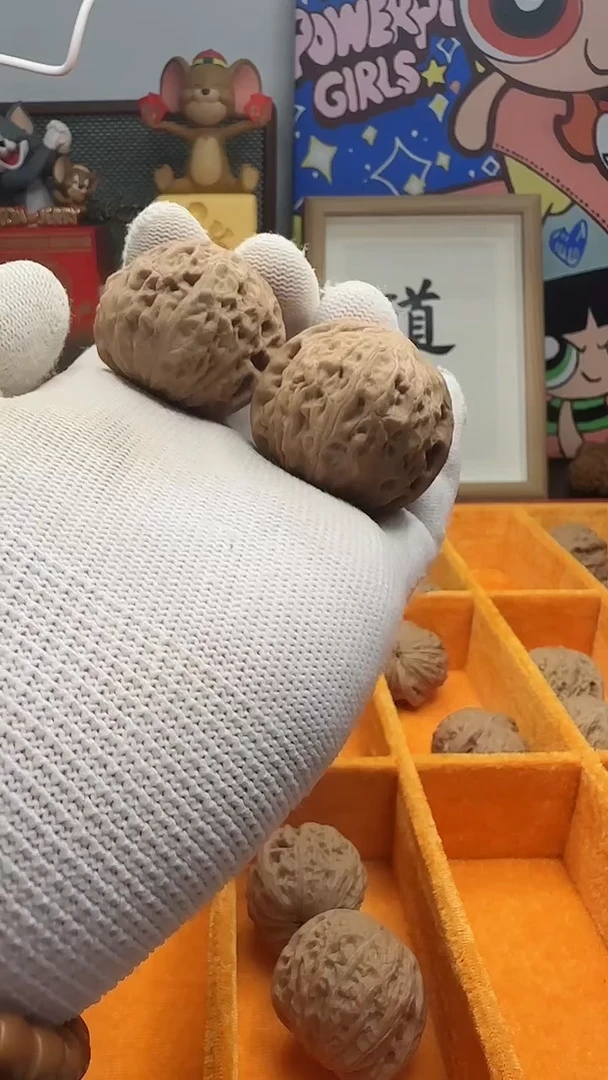 【闪购商品】文玩核桃把件铁锤边40