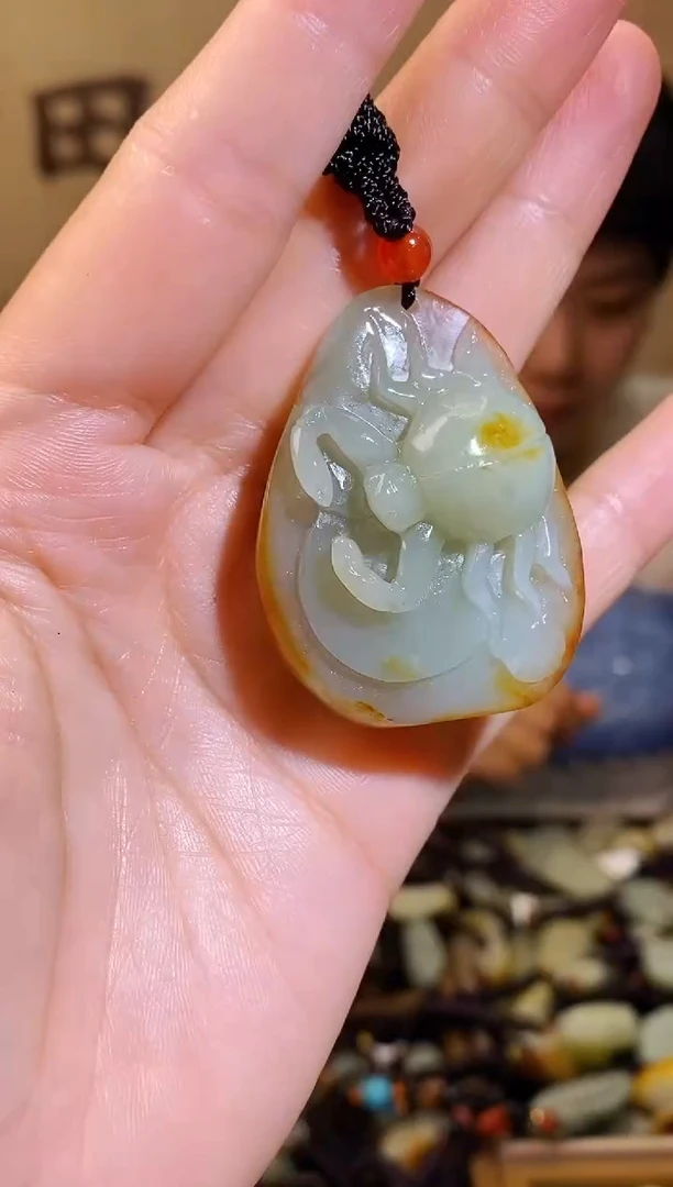 和田玉未镶嵌颈饰1
