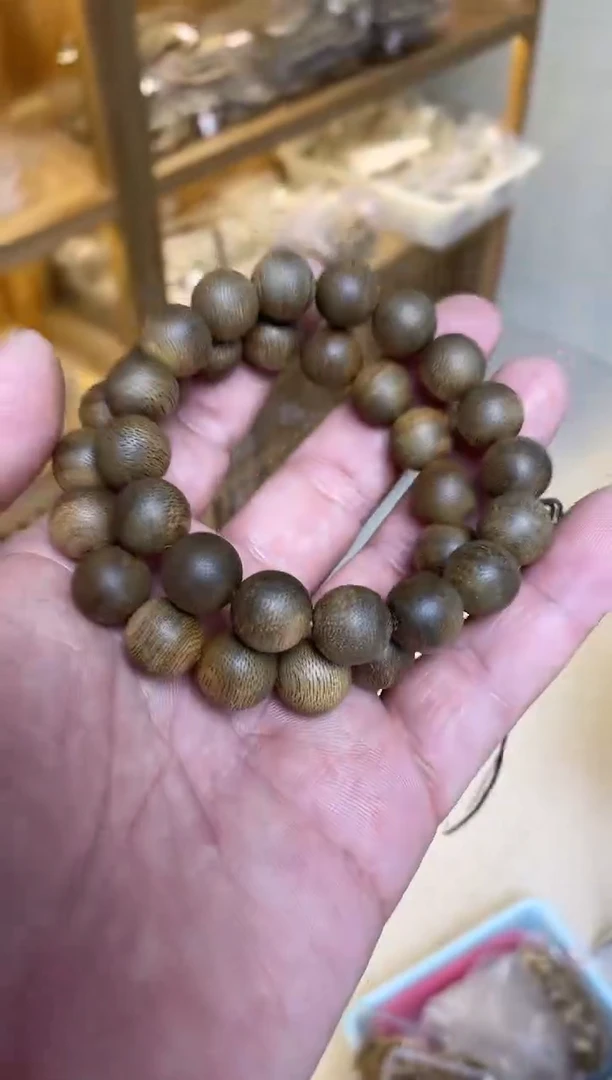 【闪购商品】沉香手串文莱圆珠单圈1.3多样性发其一