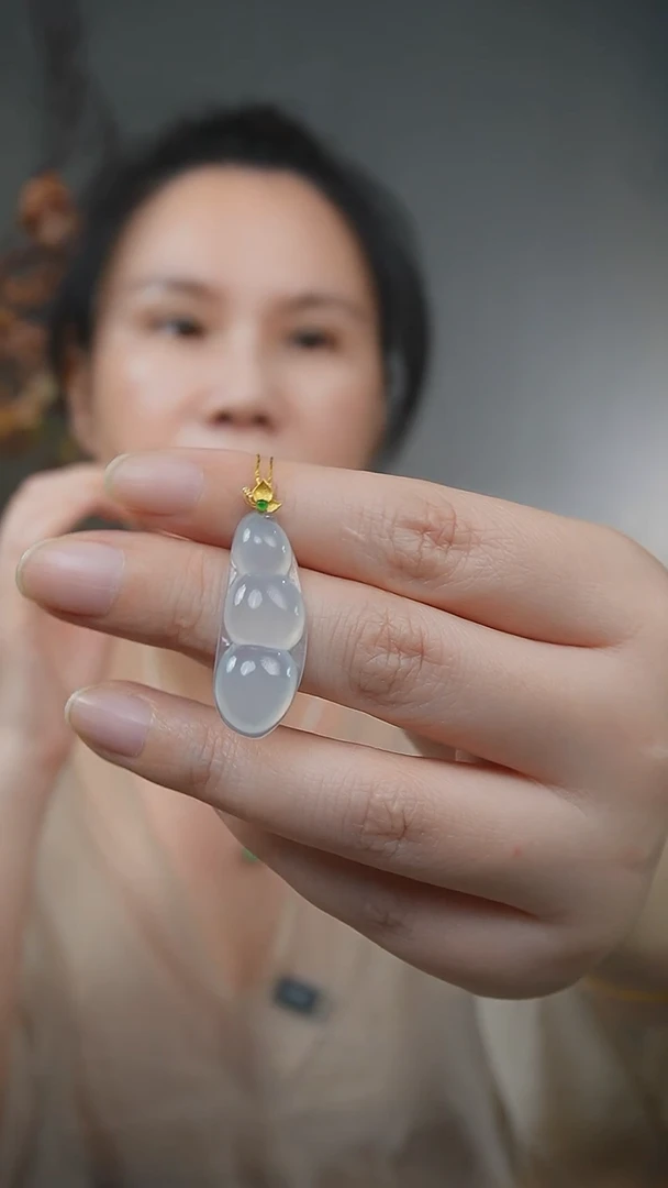 颈饰18K金镶嵌翡翠天然缅甸翡翠吊坠