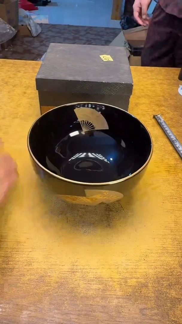 瓷器瓷器瑕疵破破87