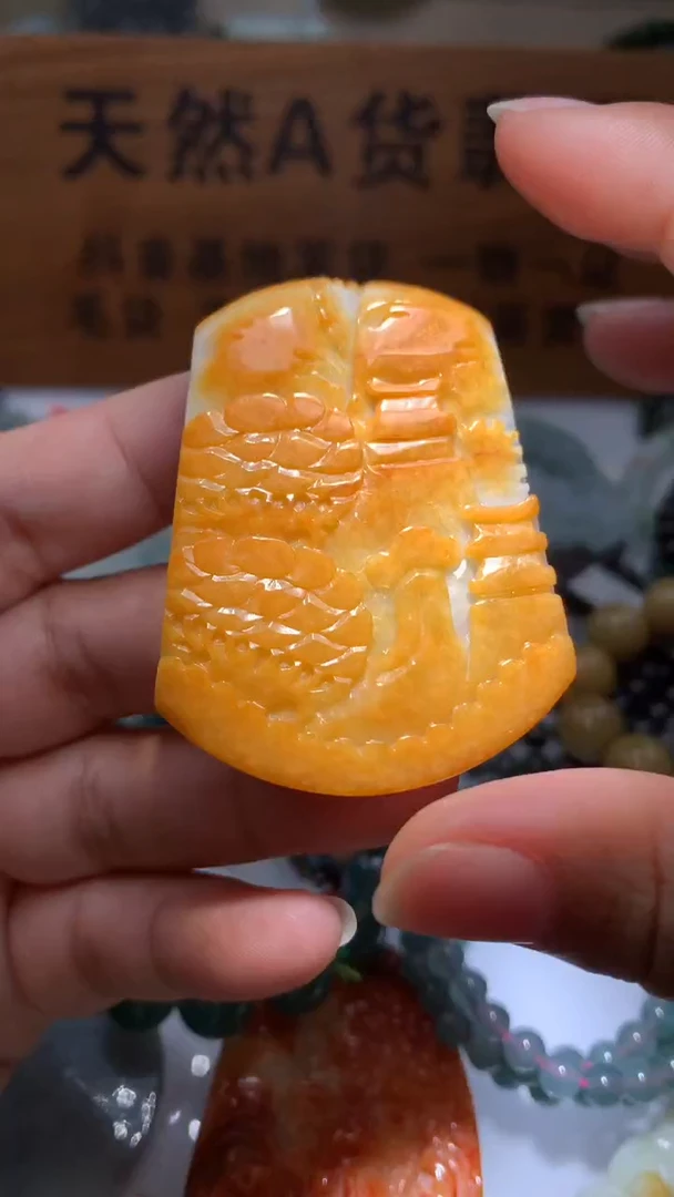 【闪购商品】翡翠颈饰未镶嵌保真天然A货翡翠