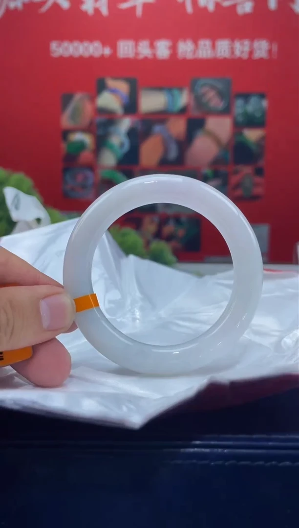 翡翠手镯未镶嵌手镯11
