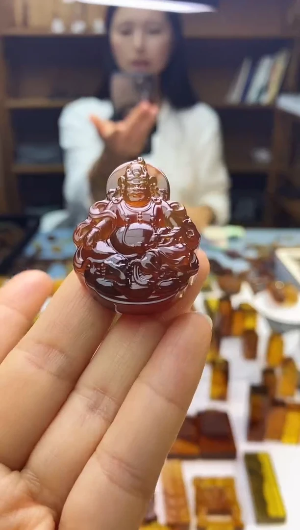 琥珀颈饰未镶嵌SN84-52（黄财神）