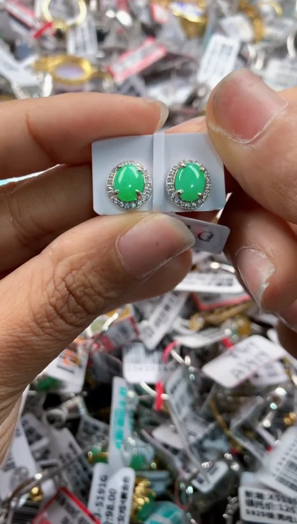 银S925镶嵌戒指翡翠888    5