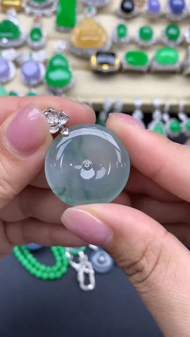 【闪购商品】翡翠颈饰18K金镶嵌265-中国好珍宝