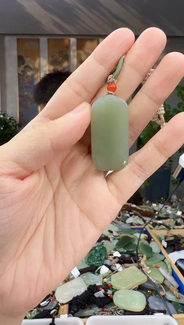 未镶嵌和田玉挂件拍一发一