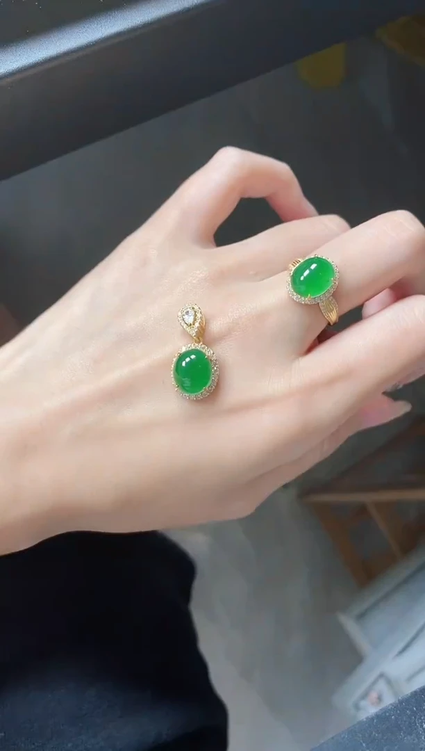 翡翠戒指银S925镶嵌51511