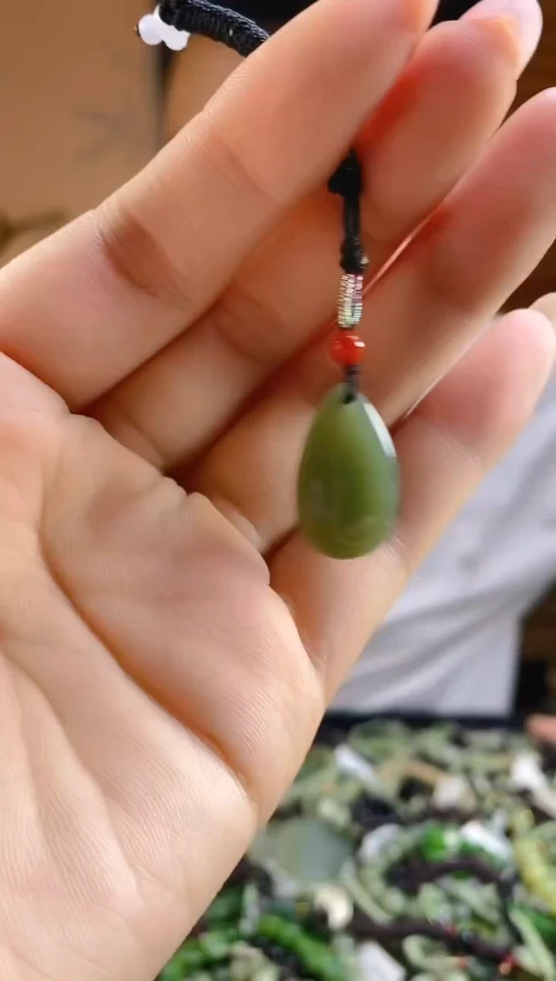 和田玉未镶嵌颈饰多样性发货，拍一发一