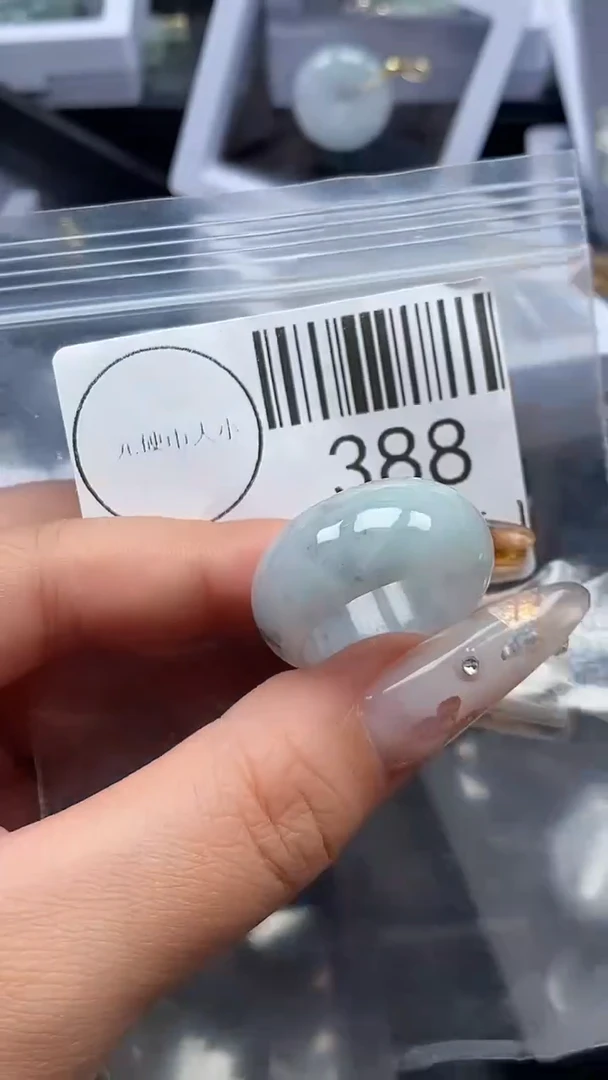 吊坠(不含链)未镶嵌翡翠388