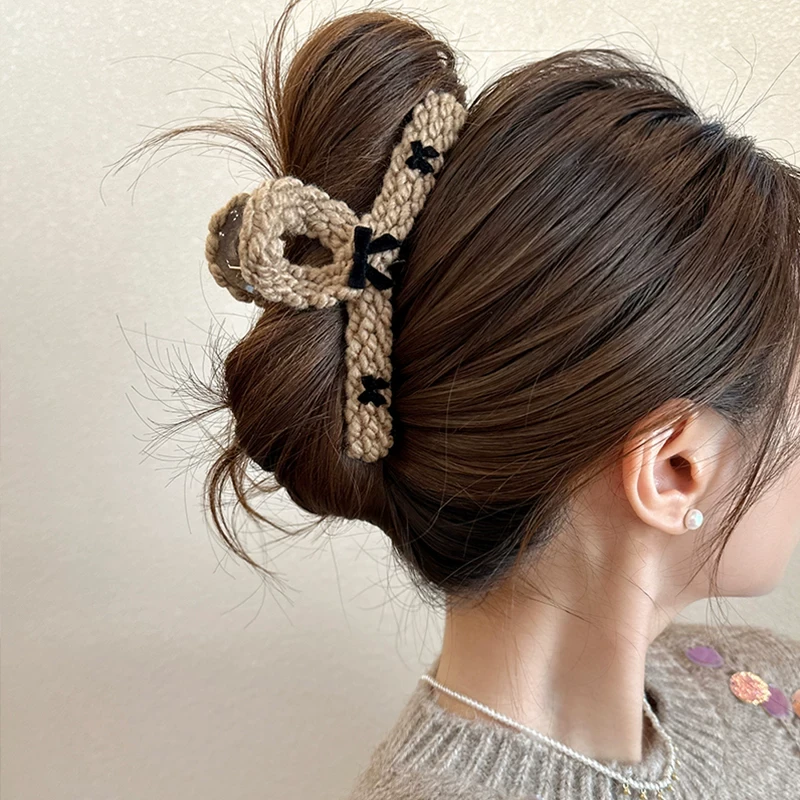 F67韩国东大门同款蝴蝶结抓夹针织咖色