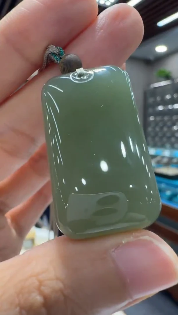 颈饰未镶嵌和田玉无事牌配绳