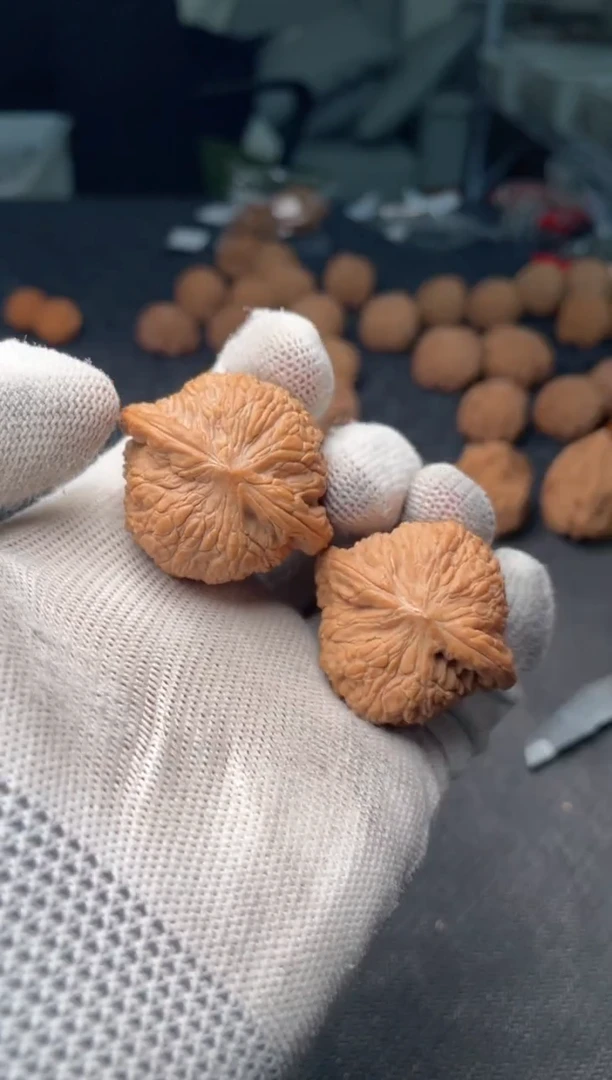 把件文玩核桃A172 绣球  39尺