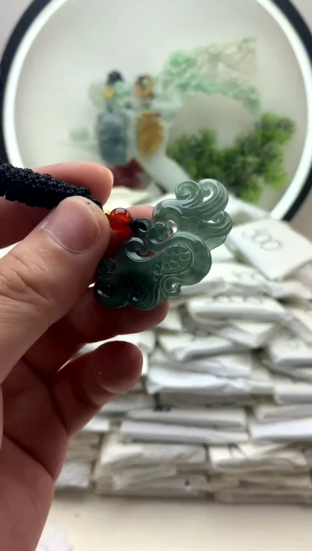 颈饰未镶嵌翡翠凤凰