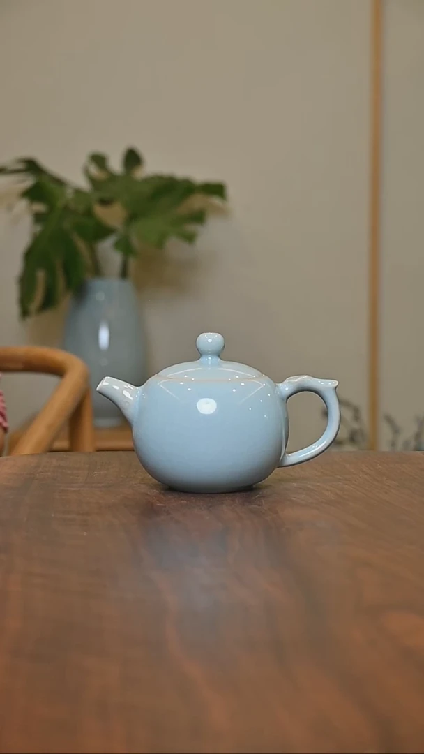 祥云如意壶 天青 微瑕 朱家汝窑款