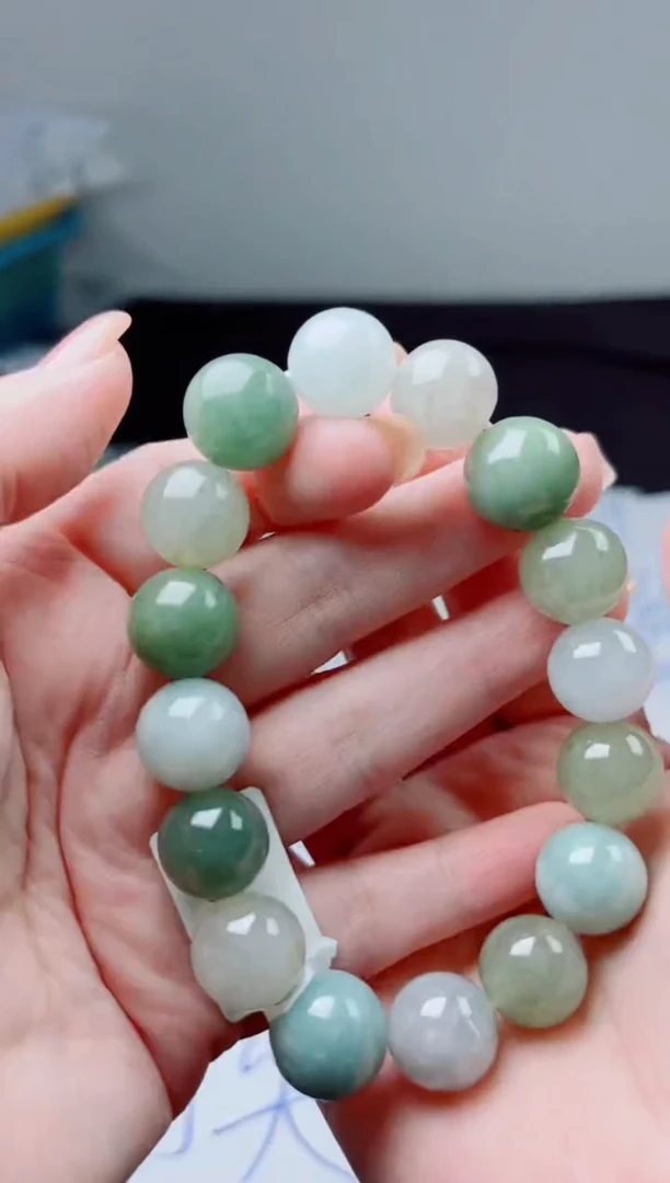 未镶嵌定制翡翠翡翠