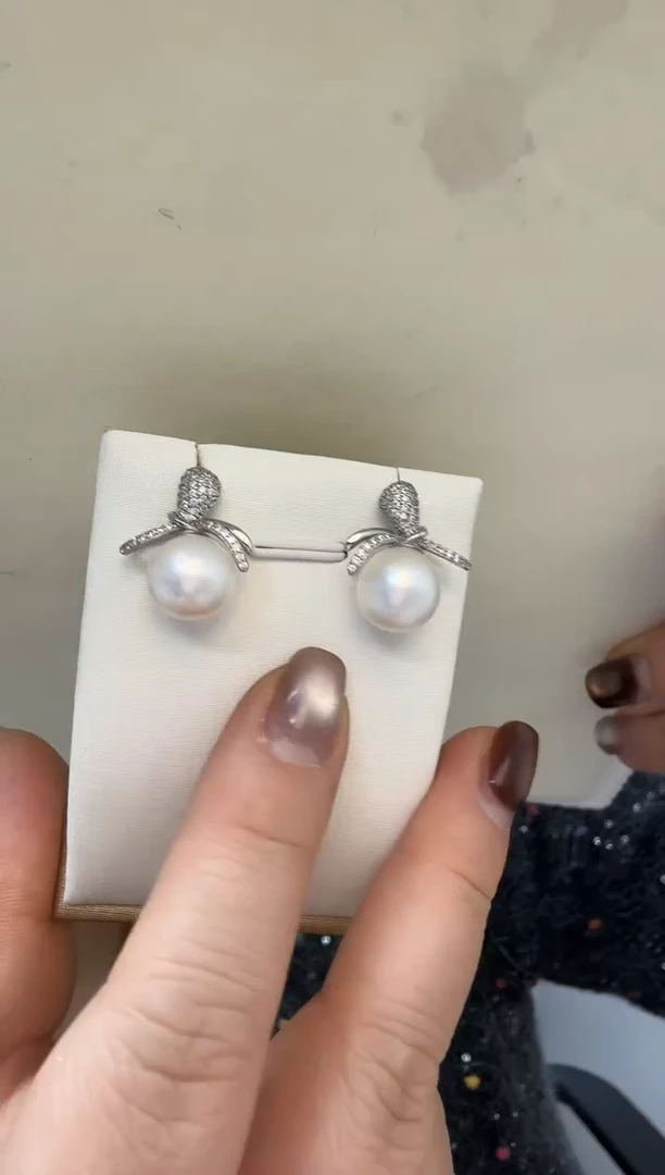 未镶嵌耳饰淡水珍珠无核10.8mm+S925银耳钉