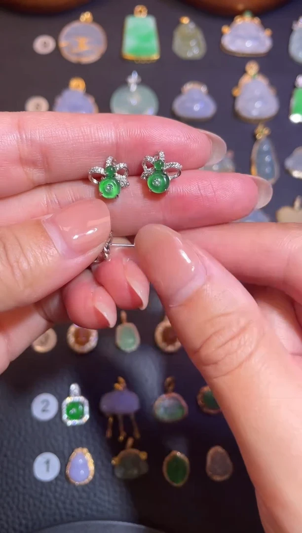 颈饰银S925镶嵌翡翠a货翡翠