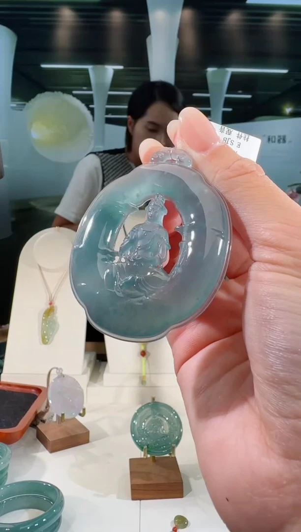 翡翠未镶嵌吊坠(不含链)观音多样性发一