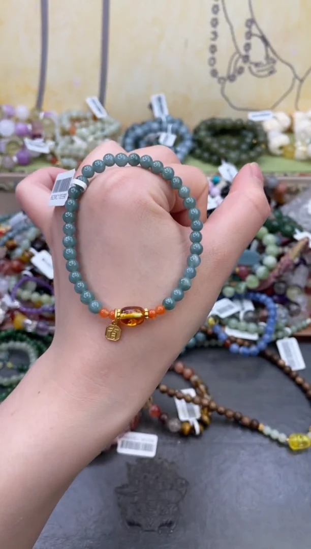 未镶嵌翡翠手饰223