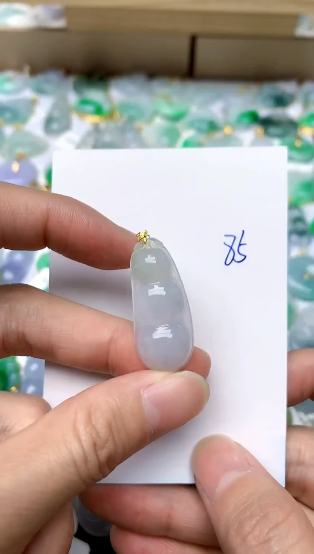 【闪购商品】翡翠颈饰18K金镶嵌85天然A货翡翠