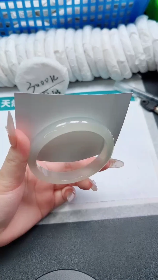 石英质玉手镯未镶嵌133-64