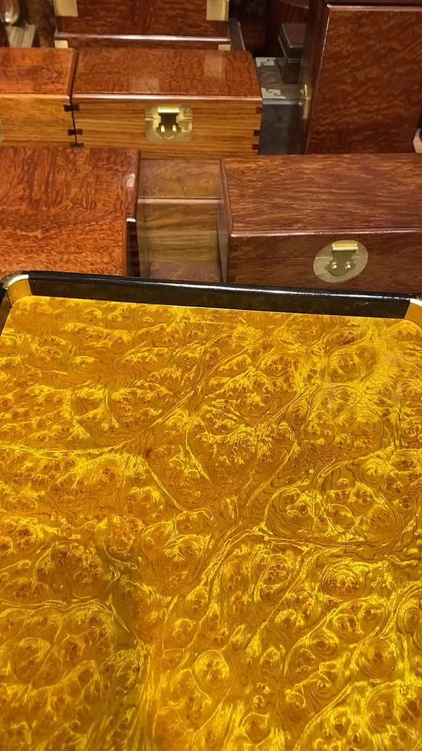 【闪购商品】香樟木木艺茶盘一个