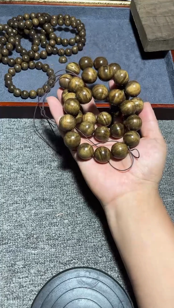 金丝楠手串/手链阴沉金丝楠2.0果香带花款88