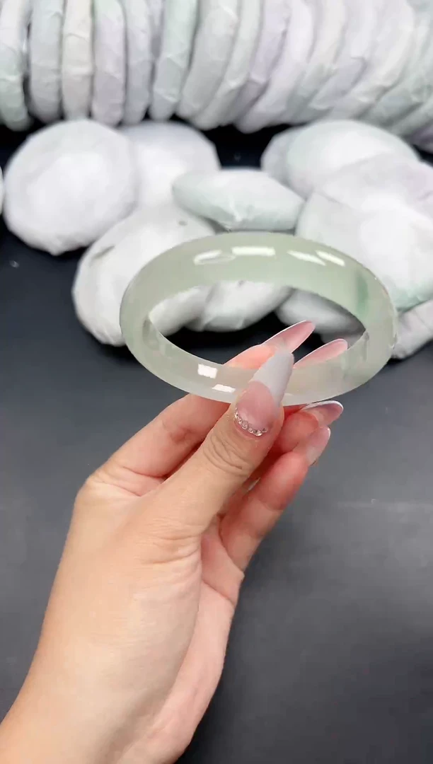 精品手镯，一物一拍E-029