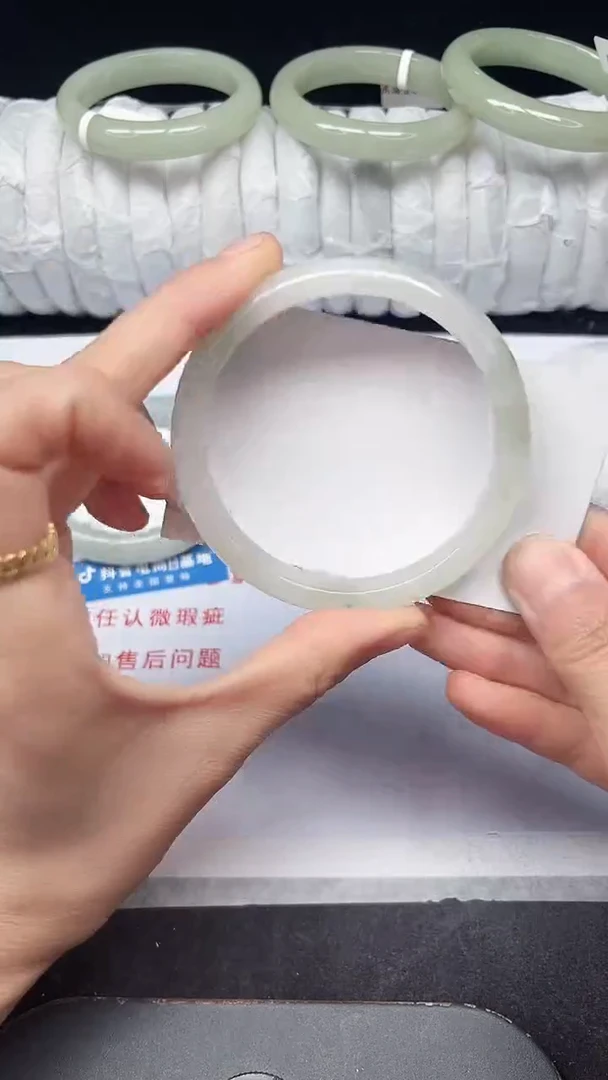 未镶嵌手镯石英质玉210-58/59